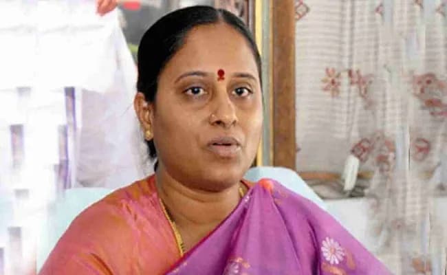 Wont Quit Sack Me If You Can Surekha Tells High Command